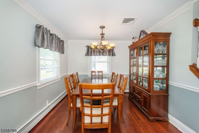 79 Palsa Ave, Elmwood Park Boro, NJ 07407