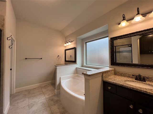 9741 Rio Frio Trail, Fort Worth, TX 76126