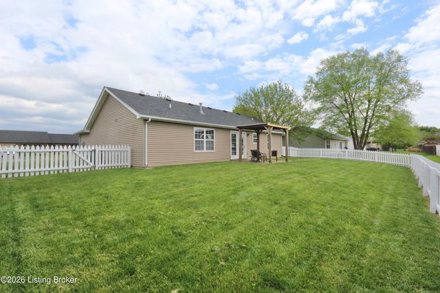 510 Tristin Trail, Jeffersonville, IN 47130