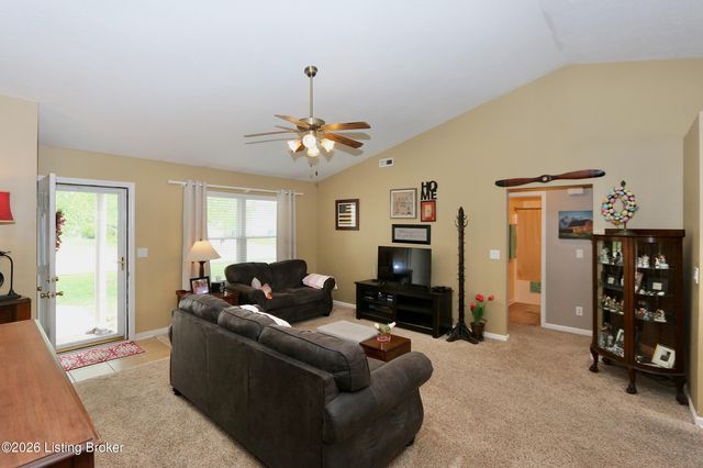 510 Tristin Trail, Jeffersonville, IN 47130
