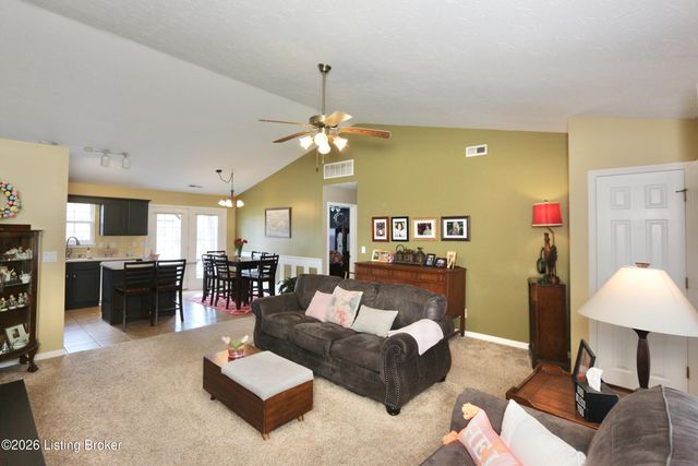 510 Tristin Trail, Jeffersonville, IN 47130