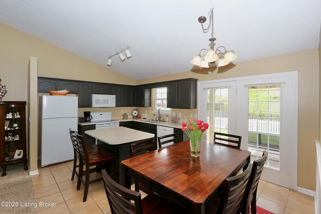 510 Tristin Trail, Jeffersonville, IN 47130