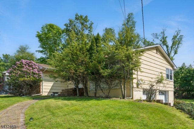 12 Clover Ct, Cedar Grove Twp., NJ 07009