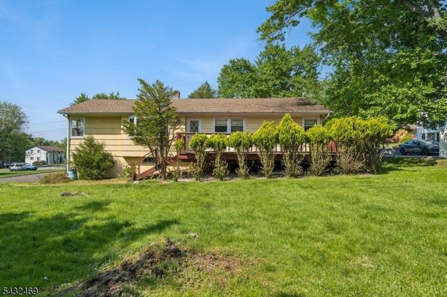 12 Clover Ct, Cedar Grove Twp., NJ 07009
