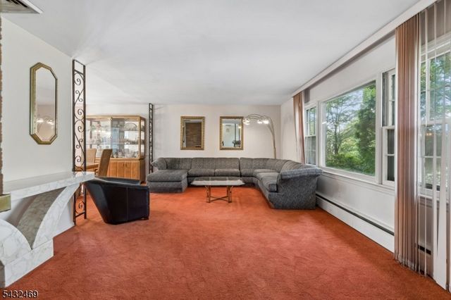 12 Clover Ct, Cedar Grove Twp., NJ 07009