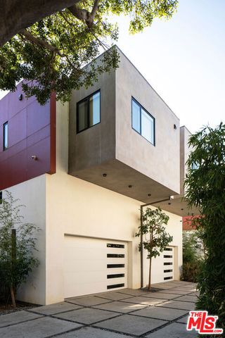 1329 California Avenue 102, Santa Monica, CA 90403