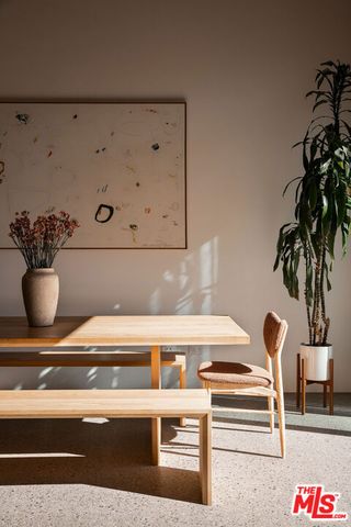 1329 California Avenue 102, Santa Monica, CA 90403