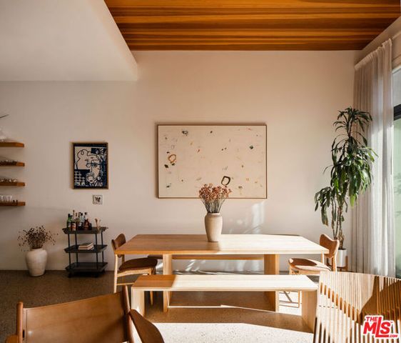 1329 California Avenue 102, Santa Monica, CA 90403