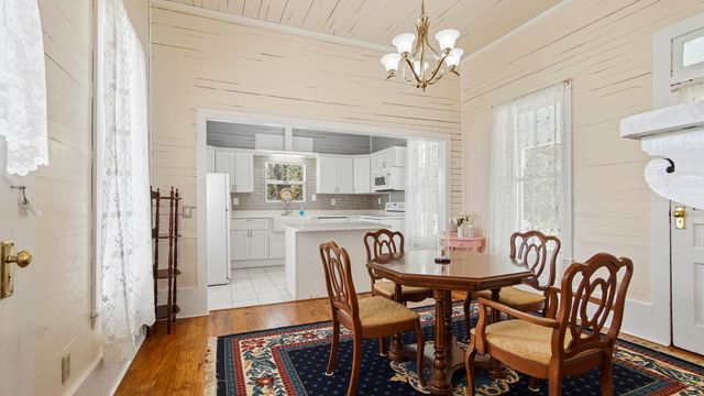 510 Railroad Avenue, Defuniak Springs, FL 32433