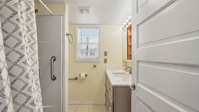 510 Railroad Avenue, Defuniak Springs, FL 32433