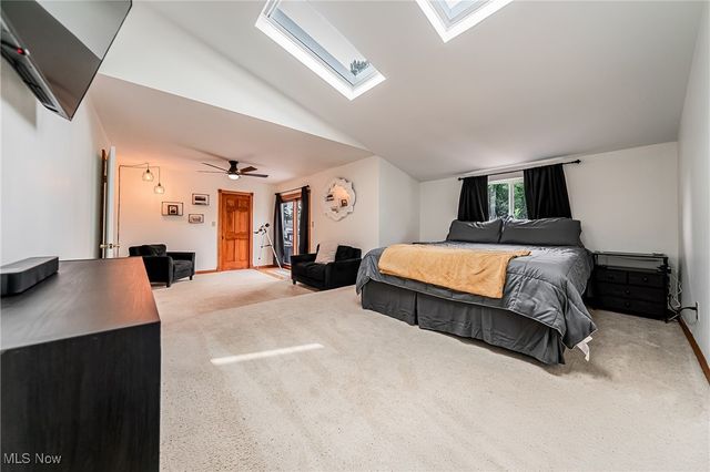 6873 Lake Road, Madison, OH 44057