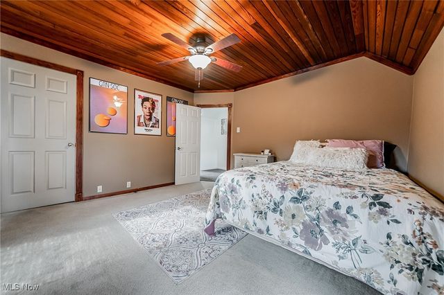 6873 Lake Road, Madison, OH 44057