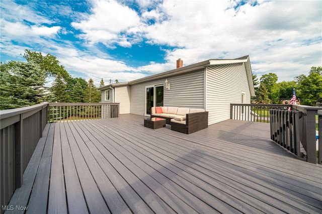 6873 Lake Road, Madison, OH 44057