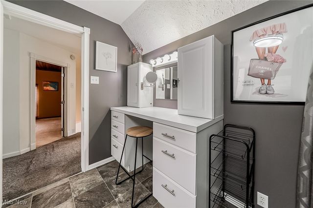 6873 Lake Road, Madison, OH 44057