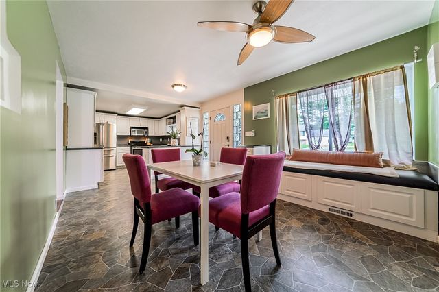 6873 Lake Road, Madison, OH 44057