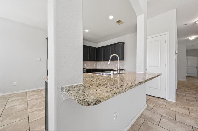 1326 Seagler Pond Lane, Houston, TX 77073