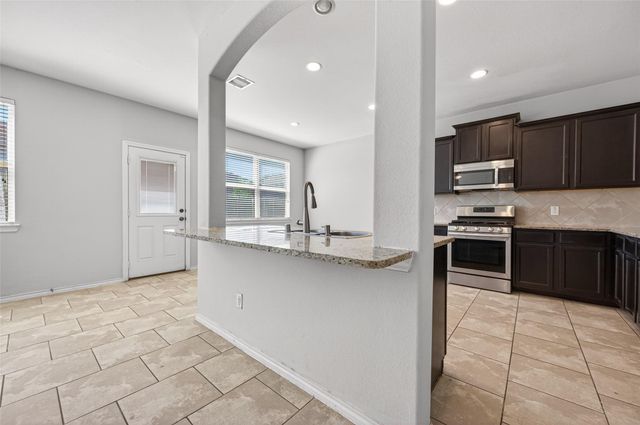 1326 Seagler Pond Lane, Houston, TX 77073