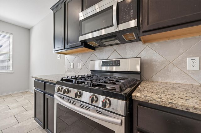 1326 Seagler Pond Lane, Houston, TX 77073