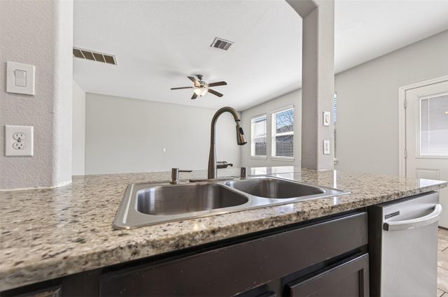 1326 Seagler Pond Lane, Houston, TX 77073