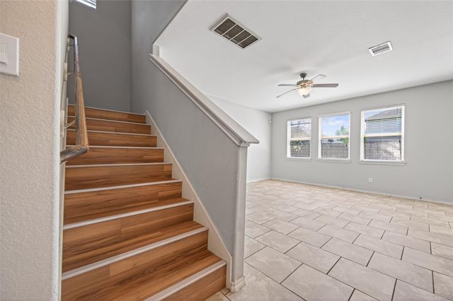 1326 Seagler Pond Lane, Houston, TX 77073