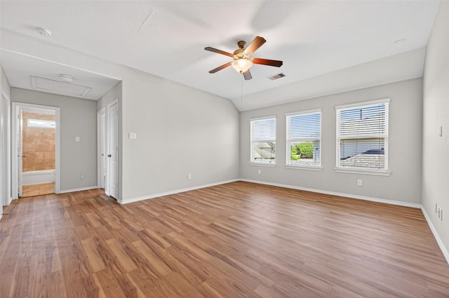 1326 Seagler Pond Lane, Houston, TX 77073