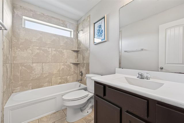 1326 Seagler Pond Lane, Houston, TX 77073