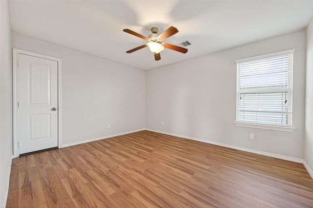 1326 Seagler Pond Lane, Houston, TX 77073