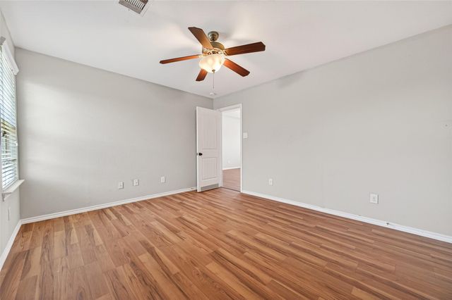 1326 Seagler Pond Lane, Houston, TX 77073