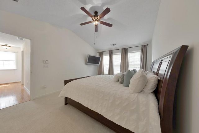 1051 Dunedin Trail, Woodstock, GA 30188