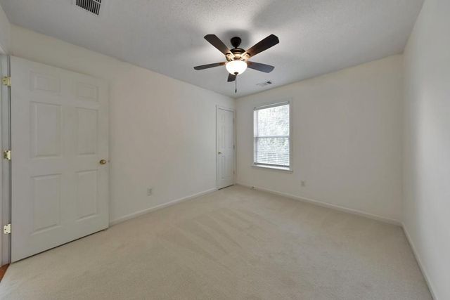 1051 Dunedin Trail, Woodstock, GA 30188