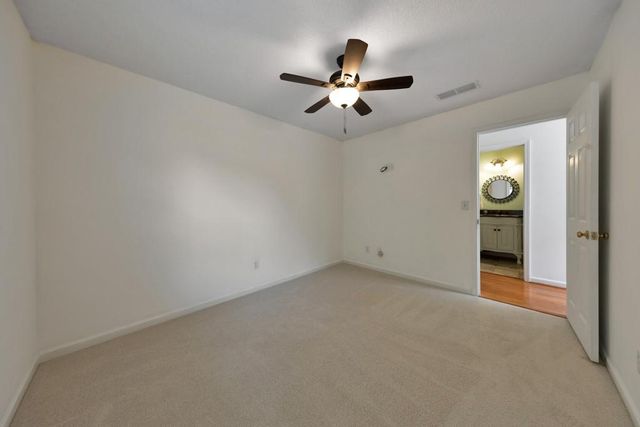1051 Dunedin Trail, Woodstock, GA 30188