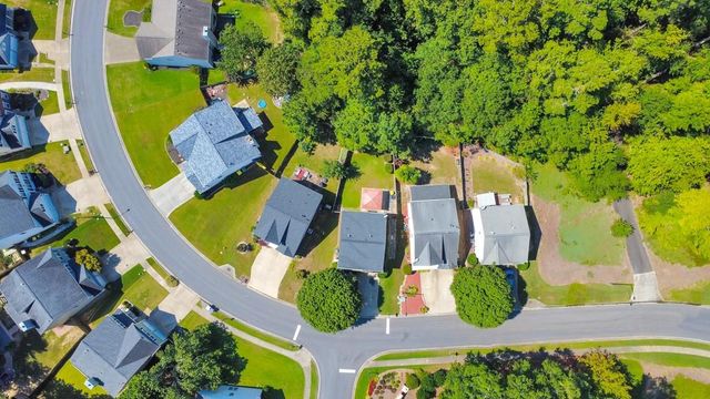 1051 Dunedin Trail, Woodstock, GA 30188