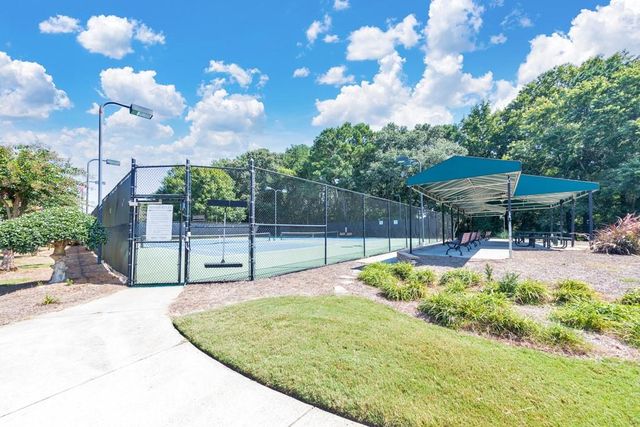 1051 Dunedin Trail, Woodstock, GA 30188