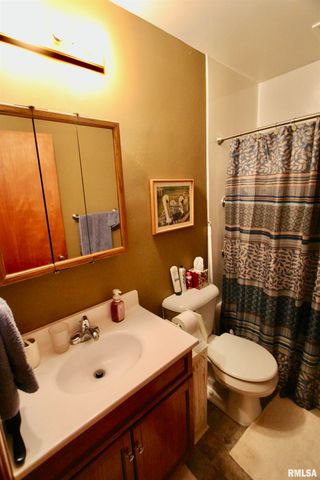802 CRESTVIEW Drive, Washington, IL 61571
