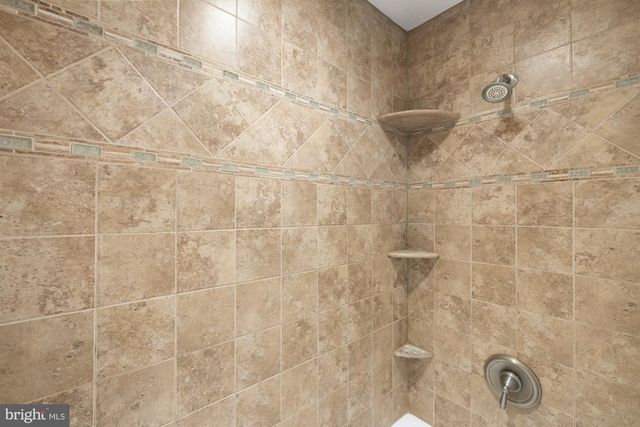 4851 BLUE HILL RD, Glenville, PA 17329