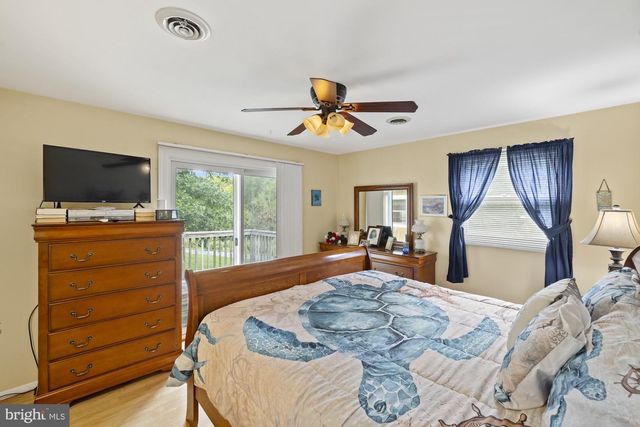 4851 BLUE HILL RD, Glenville, PA 17329