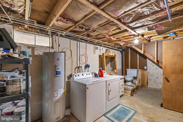 4851 BLUE HILL RD, Glenville, PA 17329