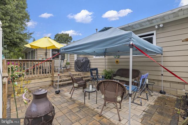 4851 BLUE HILL RD, Glenville, PA 17329