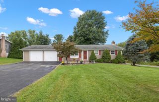 4851 BLUE HILL RD, Glenville, PA 17329