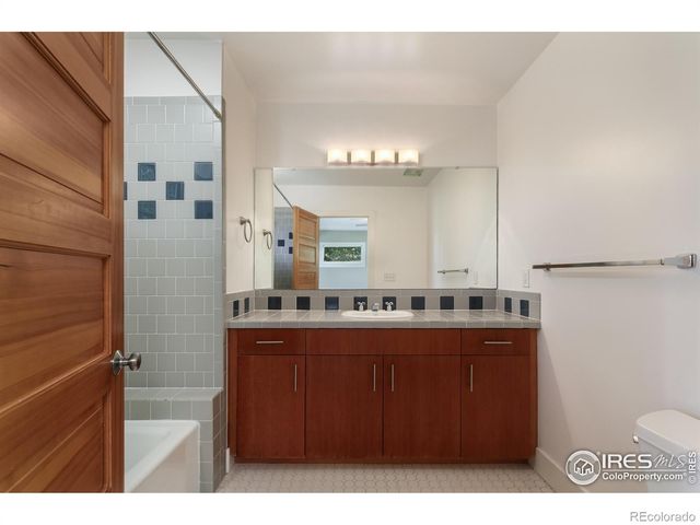 722 Tenacity Drive, Longmont, CO 80504