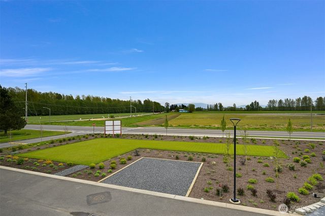 222 Skipping Stone Loop, Lynden, WA 98264