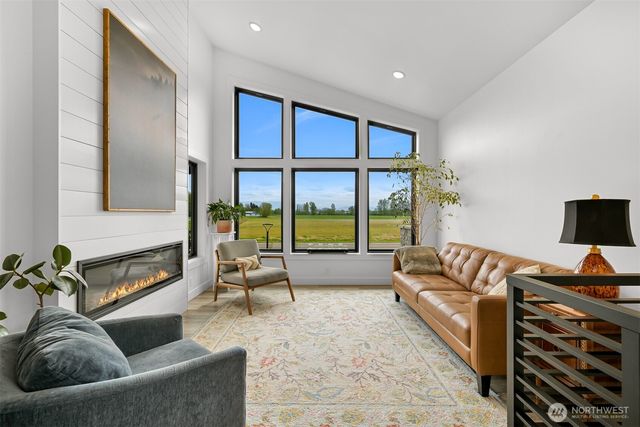 222 Skipping Stone Loop, Lynden, WA 98264