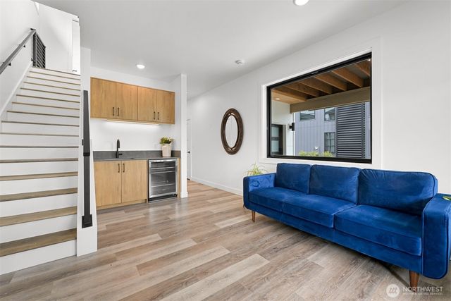 222 Skipping Stone Loop, Lynden, WA 98264