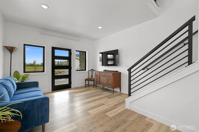 222 Skipping Stone Loop, Lynden, WA 98264
