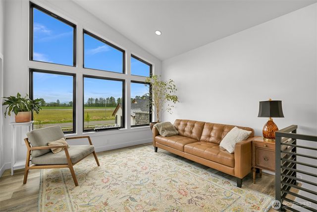 222 Skipping Stone Loop, Lynden, WA 98264