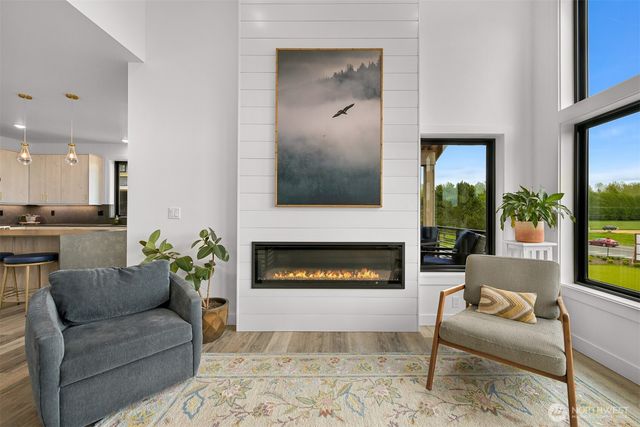 222 Skipping Stone Loop, Lynden, WA 98264