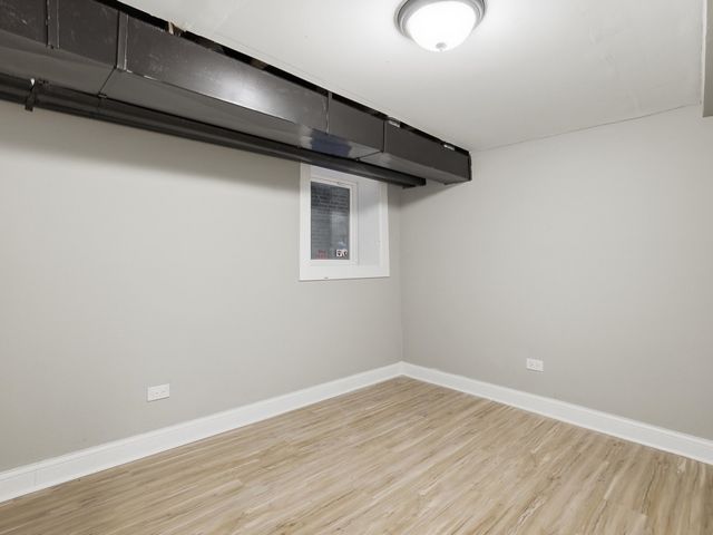 8011 S Dante Avenue, Chicago, IL 60619