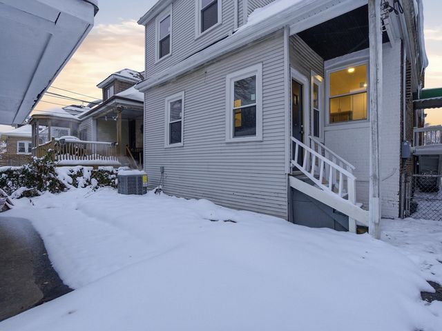 8011 S Dante Avenue, Chicago, IL 60619