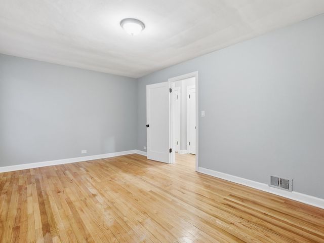 8011 S Dante Avenue, Chicago, IL 60619