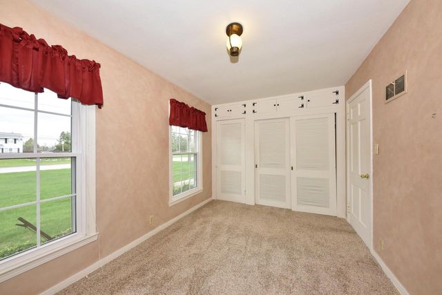 2073 Sumner STREET, Hartford, WI 53027